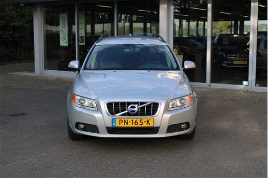 Volvo V70 - 2.0 Summum Automaat/Xenon/Trekhaak Incl Garantie - 1