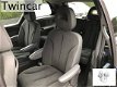 Chrysler Voyager - 2.4i 16V SE Luxe 6-pers APK 7-2020 - 1 - Thumbnail