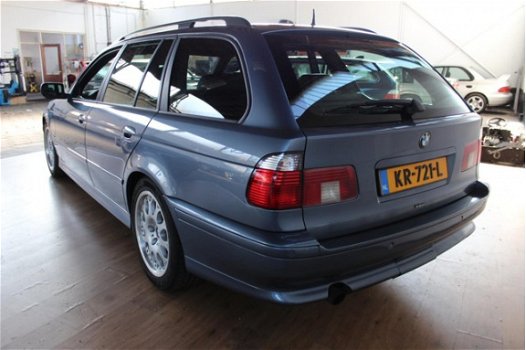 BMW 5-serie Touring - 520i Executive - Youngtimer - zeer nette auto - 1