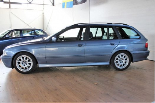 BMW 5-serie Touring - 520i Executive - Youngtimer - zeer nette auto - 1