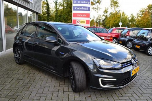 Volkswagen Golf - GTE 1.4 TSI HYBRID 204 pk / € 15.680 EXCL. BTW - 1