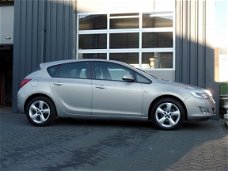 Opel Astra - 1.4 Turbo Edition 140Pk Navigatie Airco Cruisecontrol Parkeersensoren Dealer onderhoude