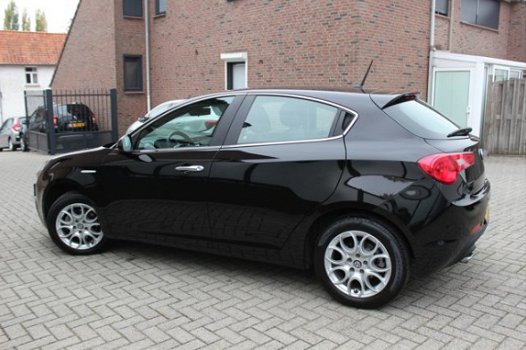 Alfa Romeo Giulietta - 1.4 Turbo LEER NAVI CRUISE PDC 42000KM 1e EIG - 1