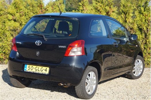 Toyota Yaris - 1.0 VVTi + ELEKTR. PAKKET - STUURBEKR. - LMV - 1