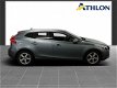 Volvo V40 - 2.0 D2 Momentum Business Navigatie, Ecc, Pdc, Lv - 1 - Thumbnail