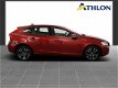 Volvo V40 - 2.0 D2 Nordic+ Navigatie, Xenon, parkeersensoren, lichtmetalenvelgen - 1 - Thumbnail