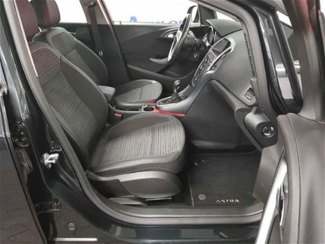 Opel Astra - 1.6 CDTi Business + Navigatie, parkeersensoren, lichtmetalenvelgen - 1