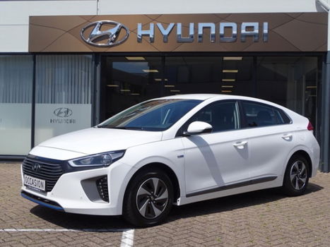 Hyundai IONIQ - 1.6 Hybrid Comfort * Incl. BTW / Navigatie / - 1