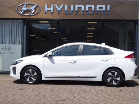 Hyundai IONIQ - 1.6 Hybrid Comfort * Incl. BTW / Navigatie / - 1