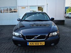 Volvo S60 - 2.4 Youngtimer Clima Leder Elektr Ramen Trekhaak LMV Nw Apk Nette Staat Dealer Onderhoud