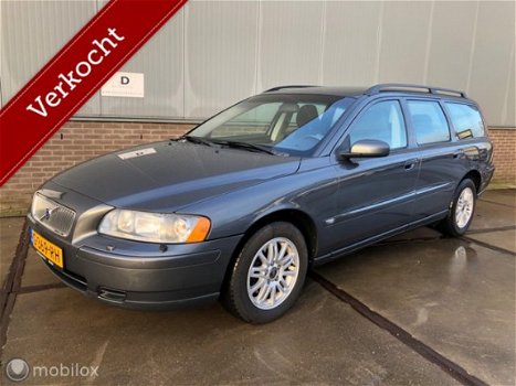 Volvo V70 - 2.4 Kinetic [dealer onderhouden] - 1