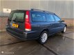 Volvo V70 - 2.4 Kinetic [dealer onderhouden] - 1 - Thumbnail