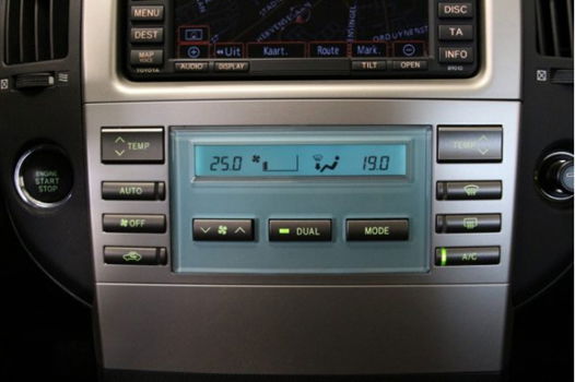 Toyota Verso - 1.8 VVT-i Sol NAVIGATIE + CLIMA - 1