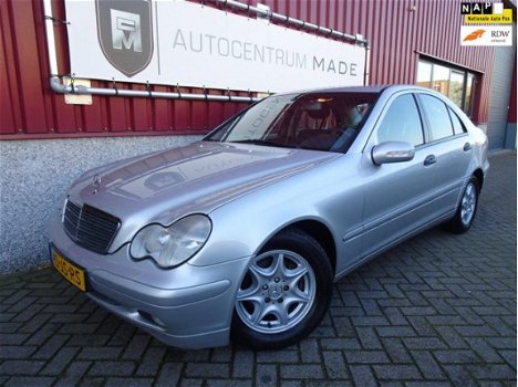 Mercedes-Benz C-klasse - 200 CDI Elegance // Eerste eigenaar // 200 DKM NAP // Yongtimer // - 1