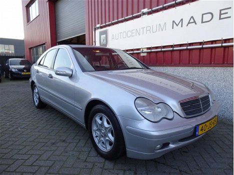 Mercedes-Benz C-klasse - 200 CDI Elegance // Eerste eigenaar // 200 DKM NAP // Yongtimer // - 1
