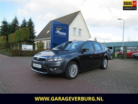 Ford Focus - 2.0 Titanium (Airco, Stoelverwarming, Keyless, Afn.Trekhaak, PDC) - 1