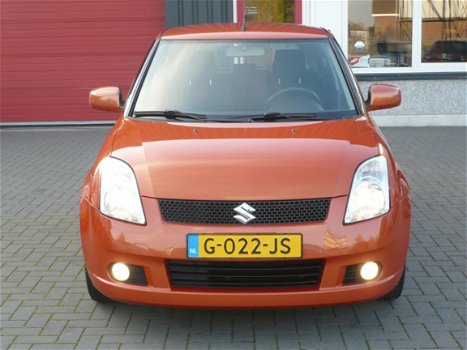 Suzuki Swift - 1.3 Exclusive , 5 Deurs, Airco, Navi, Mooi - 1