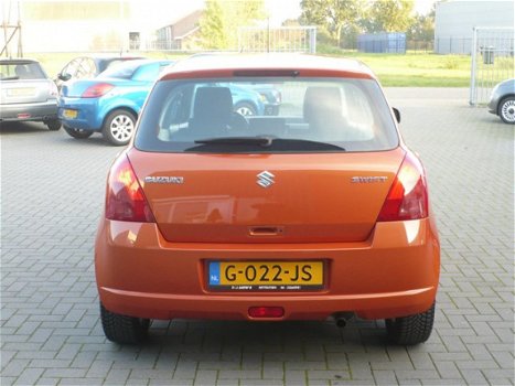 Suzuki Swift - 1.3 Exclusive , 5 Deurs, Airco, Navi, Mooi - 1