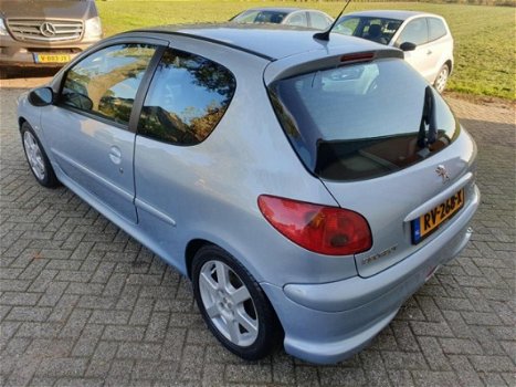 Peugeot 206 - 1.4 One-line - 1