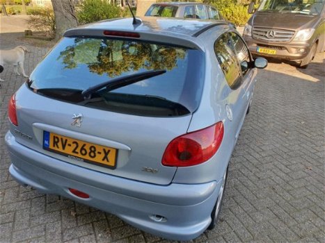 Peugeot 206 - 1.4 One-line - 1