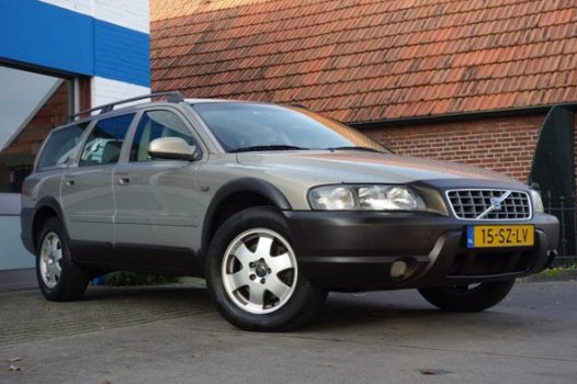 Volvo XC70 - XC70 2.4T 200PK Youngtimer/Leer/PDC/Trekhaak - 1