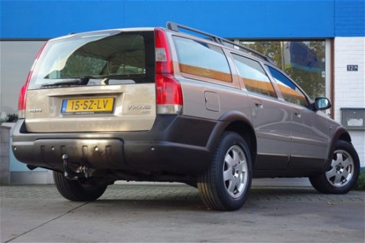 Volvo XC70 - XC70 2.4T 200PK Youngtimer/Leer/PDC/Trekhaak - 1