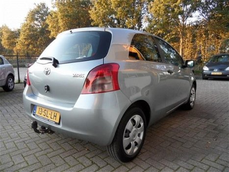 Toyota Yaris - 1.3 VVTi Terra NETTE AUTO - 1