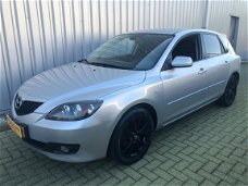 Mazda 3 - 3 1.6 CiTD Touring 135 DKM/UNIEK-NIEUWE-APK/DEALERONDERHOUDEN