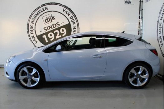 Opel Astra GTC - 1.4 Turbo Sport 19 INCH NAVIGATIE SPORTSTOELEN CRUISE CONTROL BLUETOOTH - 1