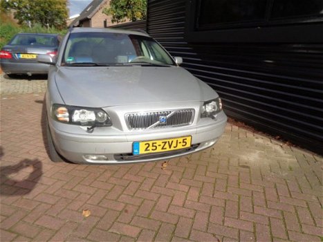 Volvo V70 - 2.5 T AWD AUTOMAAT - 1