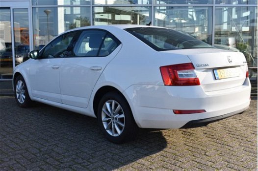 Skoda Octavia - 1.2 TSI DSG-7 Greentech Ambition Businessline NAVIGATIE | CLIMATE + CRUISE CONTROL | - 1