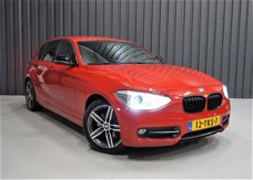 BMW 1-serie - 116i 136PK 5D Sport Groot Navi Cruise Xenon Zwarte hemel