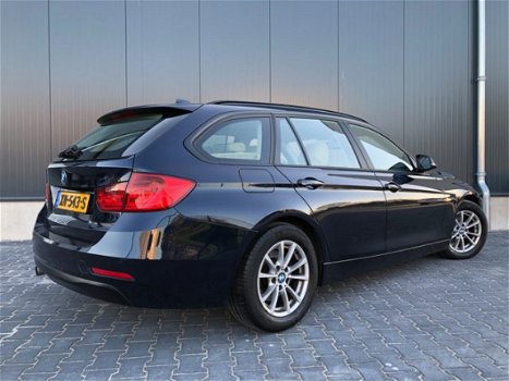 BMW 3-serie Touring - 318d Aut High Ex Navi Xenon 2014 Elektr. Achterklep - 1