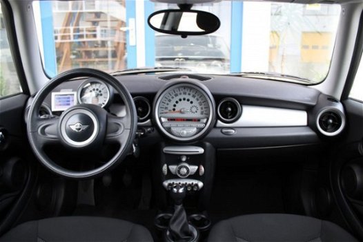 Mini Mini Cooper - 1.6 Cooper I Navigatie I Airco I LM velgen I Dealer onderhouden - 1