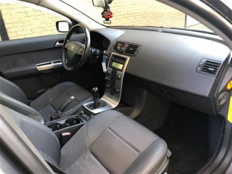 Volvo S40 - 2.4i Elite /Dealer onder./NAP/NW APK - 1