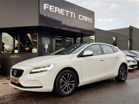 Volvo V40 - 2.0 D2 MOMENTUM+ PANODAK LED 6VERSN LMV PDC SL.105d.KM - 1