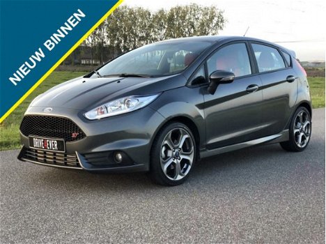 Ford Fiesta - 1.6 ST 2016 FULL Schaalstoelen/Navi/Climate/LAGE KM - 1