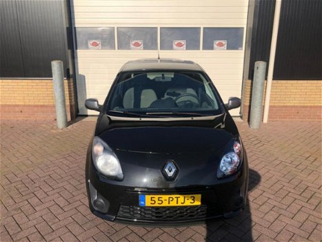 Renault Twingo - 1.5 dCi Collection distributieriem vervangen bij 149523/dealer onderhouden - 1