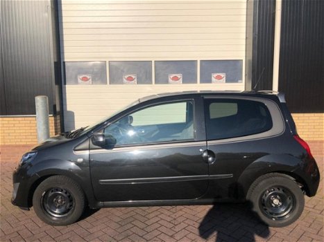 Renault Twingo - 1.5 dCi Collection distributieriem vervangen bij 149523/dealer onderhouden - 1