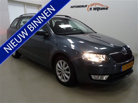 Skoda Octavia Combi - 1.6 TDI Ambition Businessline AUTOMAAT-NAVI-CRUISE-PDC - 1