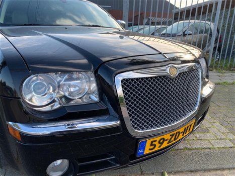 Chrysler 300C - 3.0 V6 CRD | NAVI | XENON | LEDEREN BEKLEDING | NETTE AUTO - 1