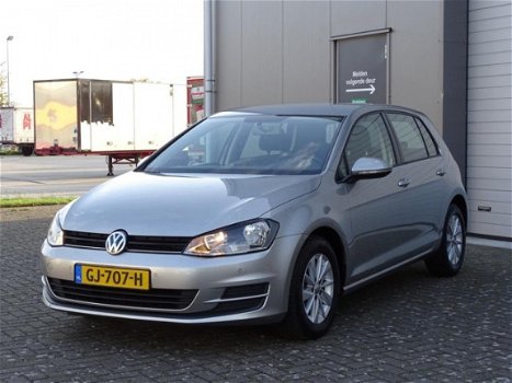 Volkswagen Golf - 1.6 TDI Comfortline BlueMotion - 1