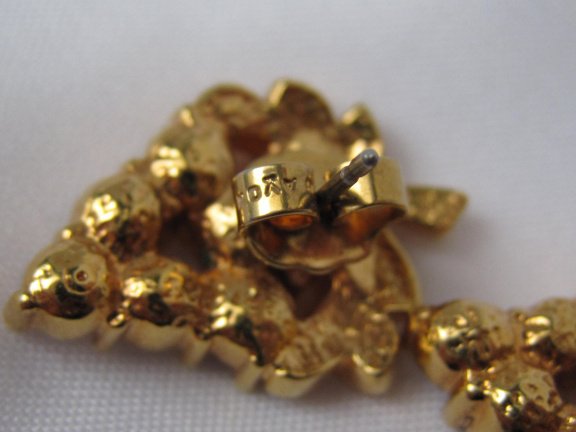 Oorbellen Avon goudkleurige druiventrosjes paars kristal rijnsteentjes 2.1x1.5 cm - Afbeelding 4
