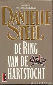 Danielle Steel De ring van de hartstocht - 1