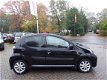 Toyota Aygo - 1.0 12V 5drs Dynamic Navigator 44dKM/Navi/Bluetooth/Airco - 1 - Thumbnail