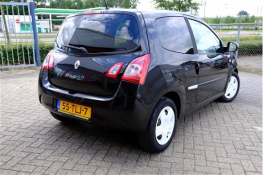 Renault Twingo - 1.2 16V Dynamique Luxe uitvoering met climate control - 1