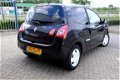 Renault Twingo - 1.2 16V Dynamique Luxe uitvoering met climate control - 1 - Thumbnail