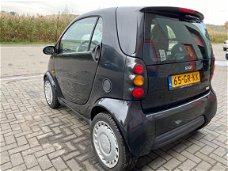 Smart City-coupé - & pure