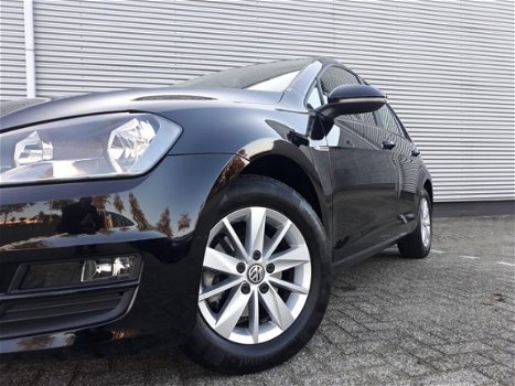 Volkswagen Golf - 1.0TSi 116pk 1 op 23 Edition RIJKLAAR airconditioning, full map navigatie, lichtme - 1