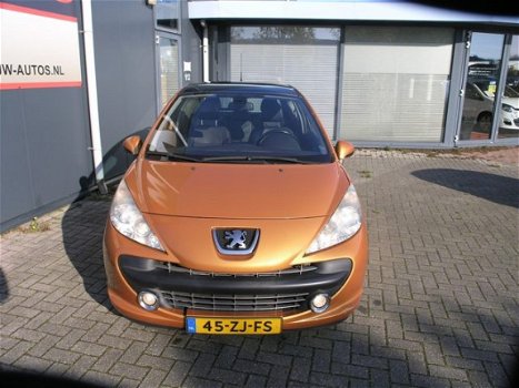 Peugeot 207 - 1.6-16V T Féline 150PK Pano//Clima/Cruise/Leder - 1